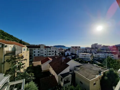 Pogled sa nekretnine na okolne zgrade i naselje. - image 17
