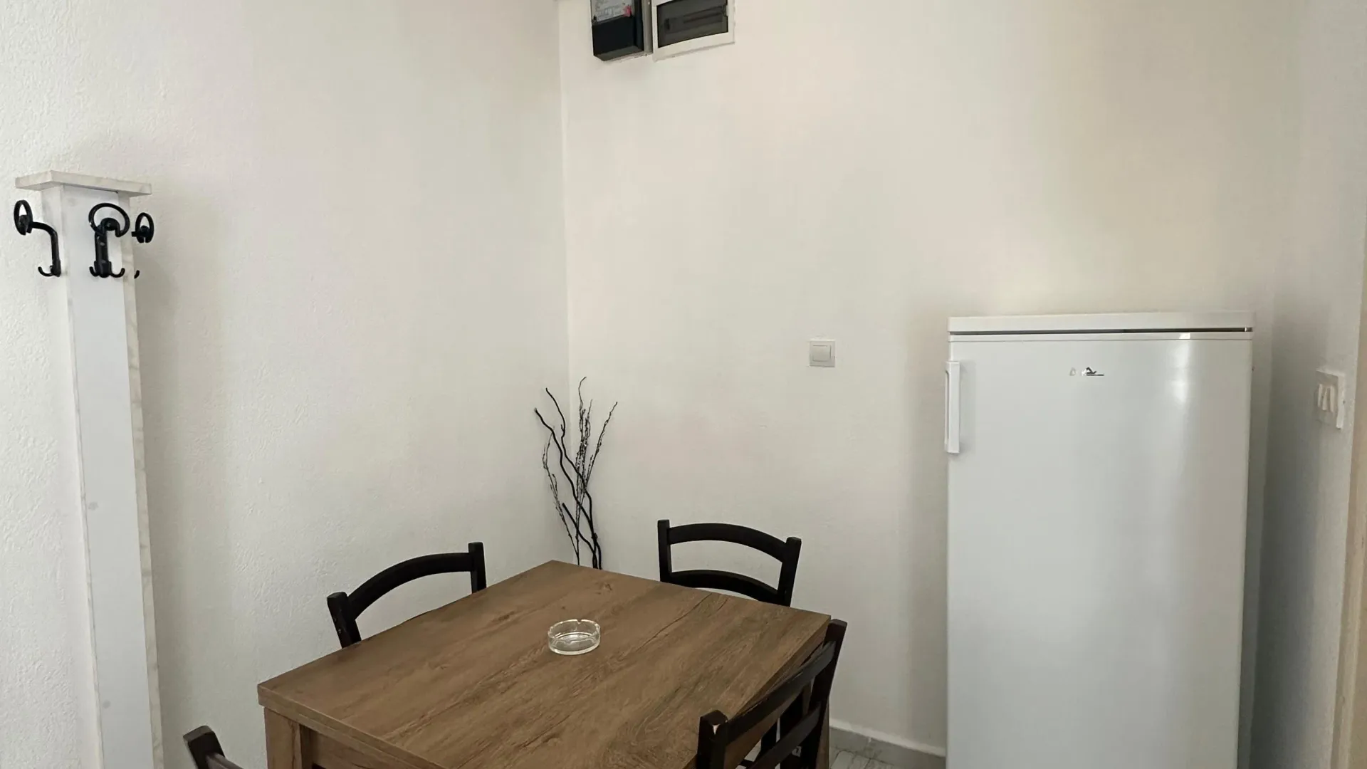 Izdavanje, jednosoban stan, 45m², Centar, Tivat