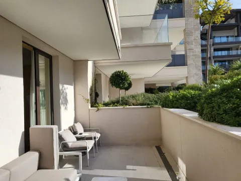 Sale, one bedroom apartment, 88m², Tivat, Crna Gora - image 4