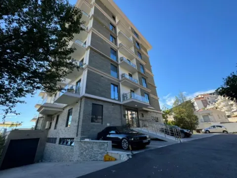 Izdavanje, jednosoban stan, 55m², Bečići, Budva - image 8