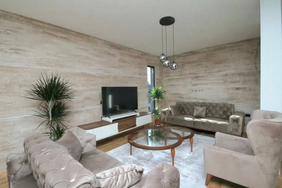 Prodaja, kuća, 170m², Tološi, Podgorica