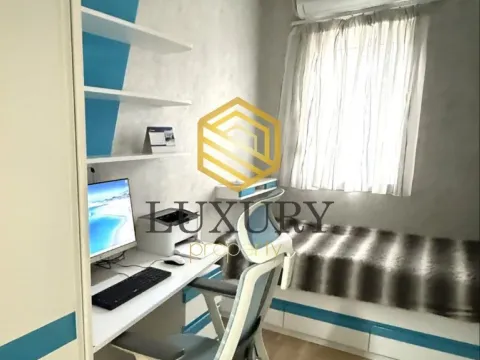 Prodaja, trosoban stan, 72m², City Kvart, Podgorica - image 6