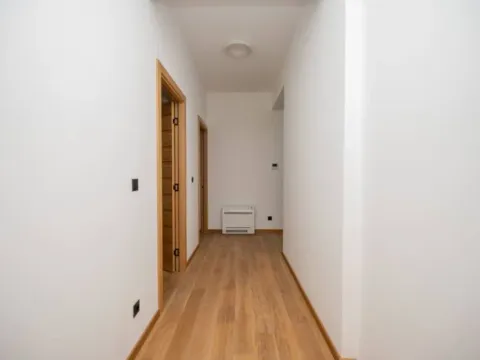 Rent, two bedroom apartment, 86m², Central Point, Podgorica - image 9