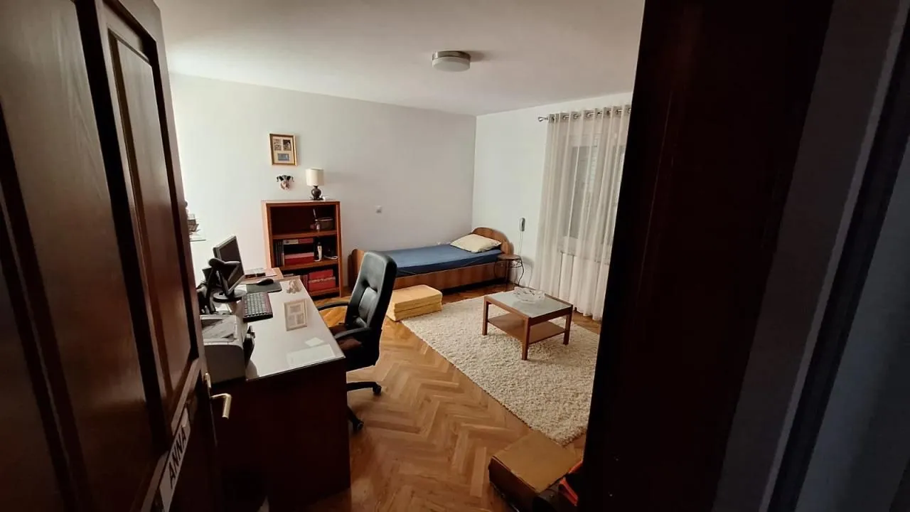 Prodaja, kuća, 330m², Šušanj, Bar
