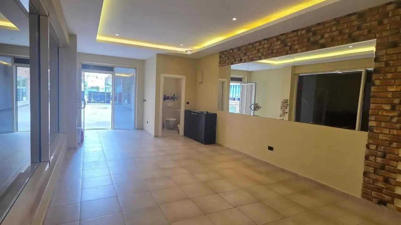 Rent, office space, 38m², Centar, Budva