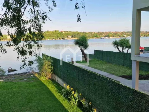 Sale, house, 30m², Bečmen, Surčin - image 11