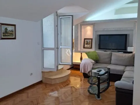 Izdavanje, trosoban stan, 100m², Seljanovo, Tivat - image 4