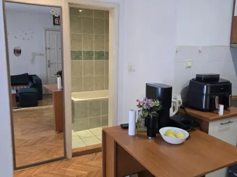 Izdavanje, jednosoban stan, 40m², Centar, Novi Sad - image 4