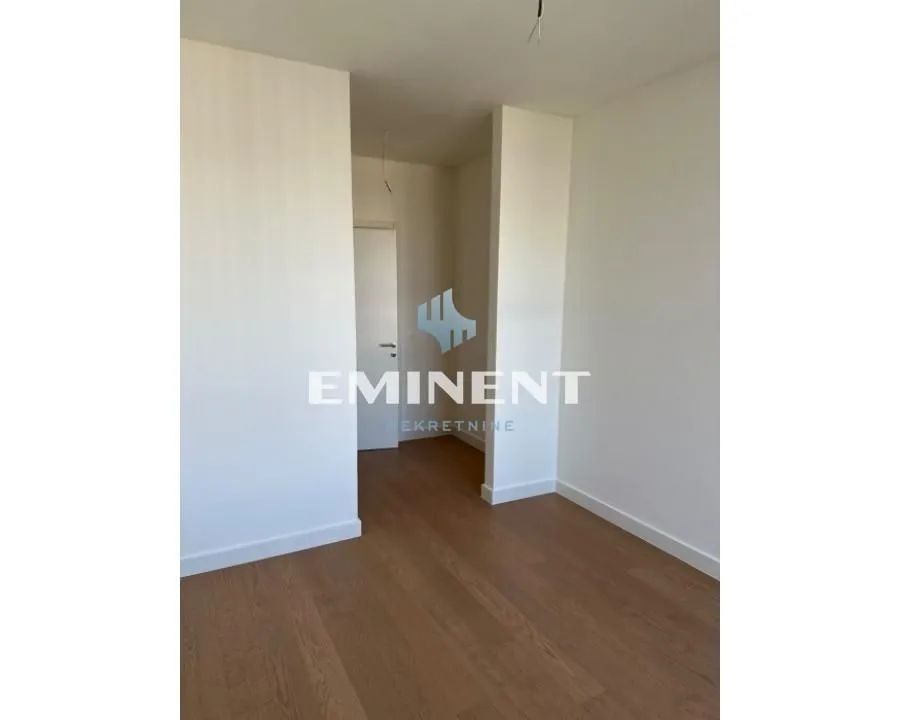 Rent, three bedroom apartment, 80m², Savski Venac, Beograd