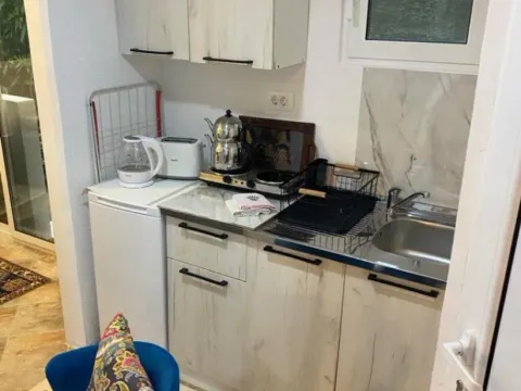 Izdavanje, jednosoban stan, 32m², Slovenska Plaža, Budva - image 6