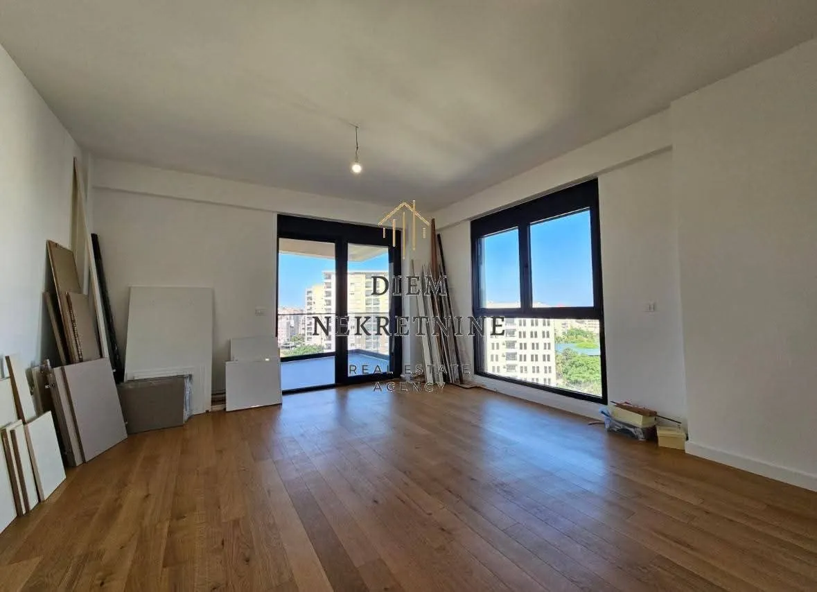 Sale, two bedroom apartment, 80m², Centar, Bar