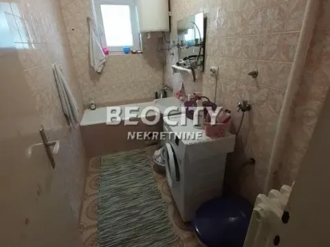 Sale, house, 200m², Salajka, Novi Sad Sve Podlokacije - image 5