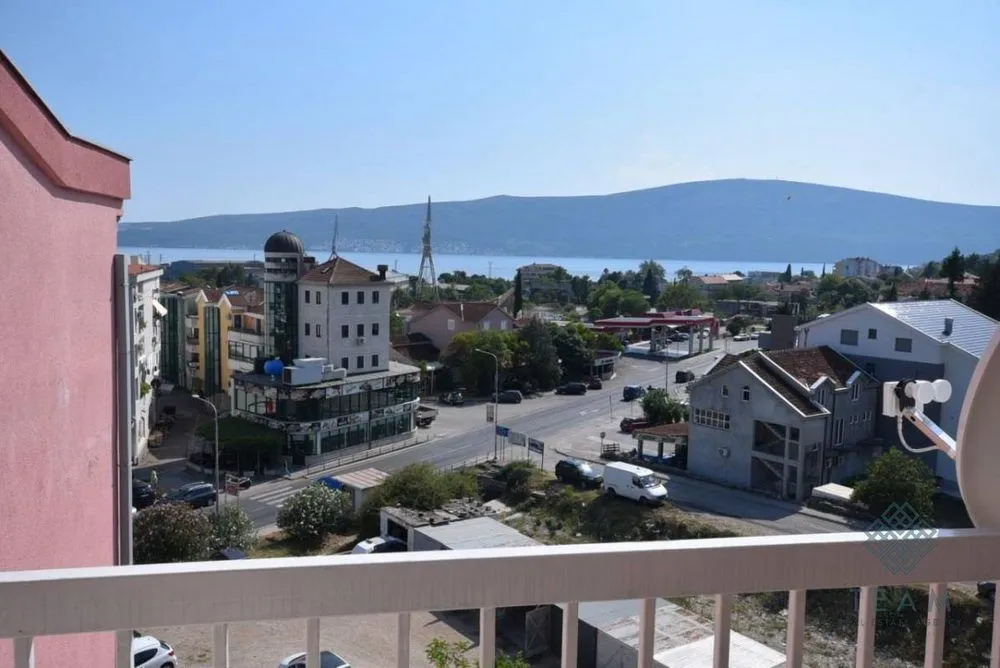 Prodaja, četvorosoban stan, 90m², Bijela, Herceg Novi