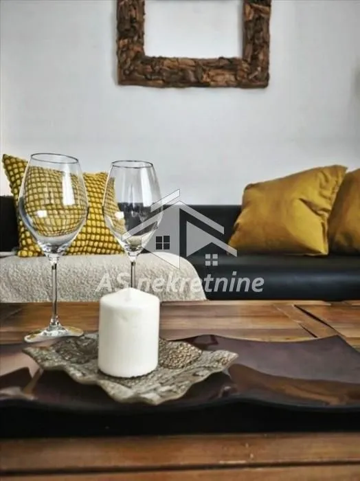 Izdavanje, dvosoban stan, 50m², Lekino Brdo, Voždovac Sve Podlokacije