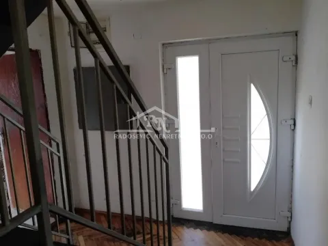 Prodaja, kuća, 411m², Sremčica, Beograd - image 16