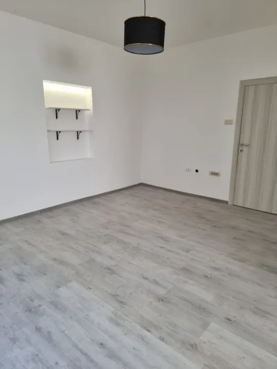 Rent, office space, 60m², Stari Aerodrom, Podgorica
