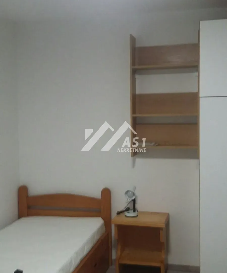 Izdavanje, stan, 20m², Sajam, Novi Sad Sve Podlokacije