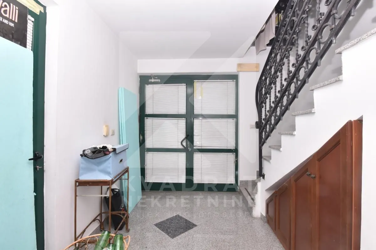 Rent, office space, 53m², Pobrežje, Podgorica