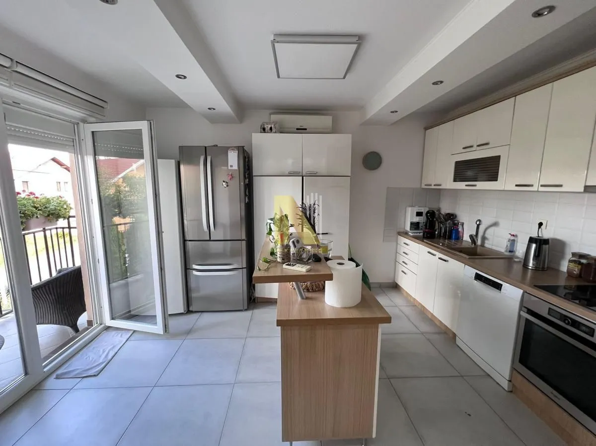 Prodaja, trosoban stan, 82m², Adice, Novi Sad Sve Podlokacije
