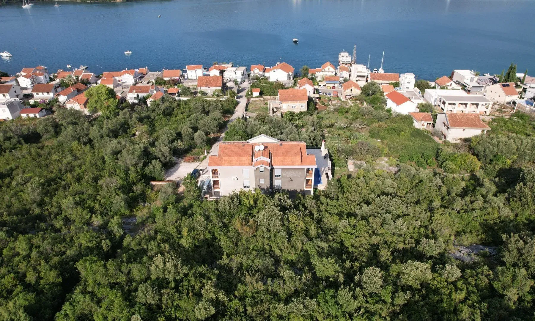 Prodaja, plac, 1612m², Đuraševići, Tivat