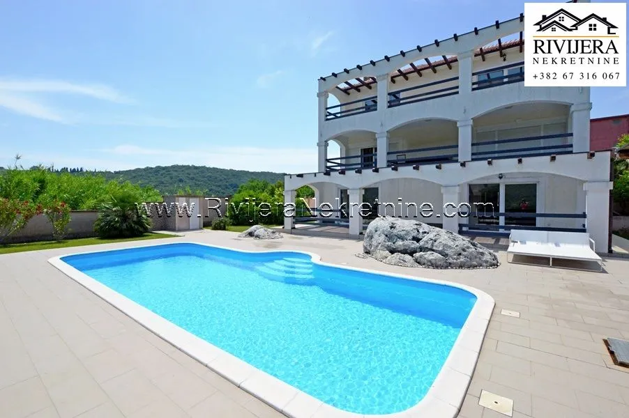 Prodaja, kuća, 348m², Zelenika, Herceg Novi
