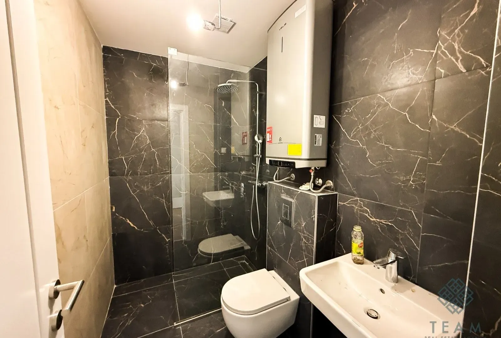 Prodaja, trosoban stan, 127m², Tološka šuma, Podgorica