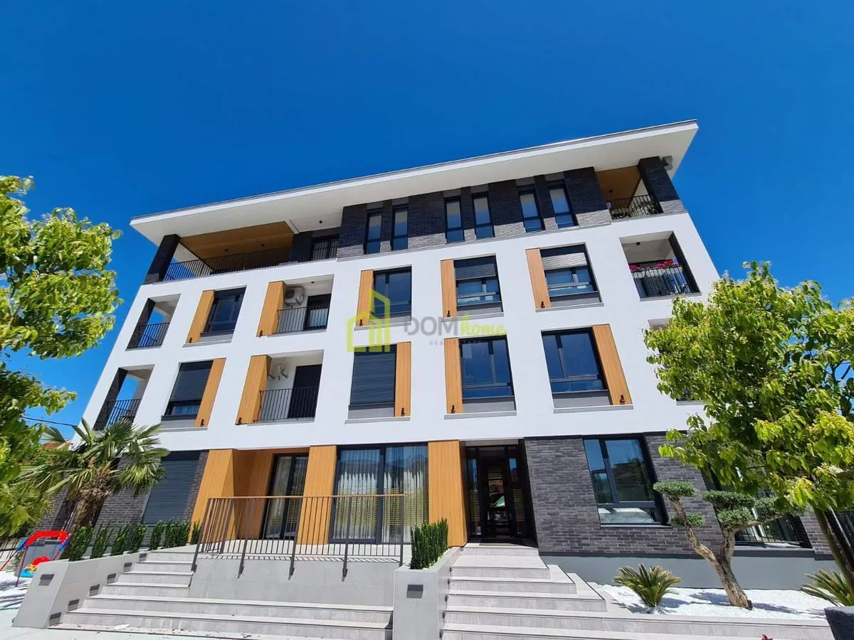 Izdavanje, trosoban stan, 95m², City Kvart, Podgorica