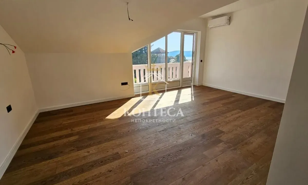 Prodaja, dvosoban stan, 66m², Tivat, Crna Gora