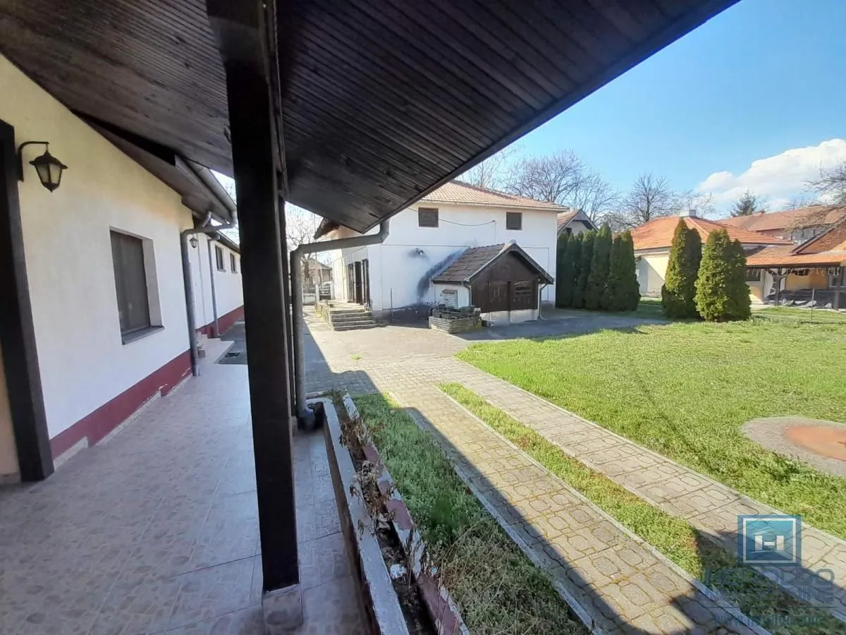 Sale, house, 200m², Centar, Ćuprija
