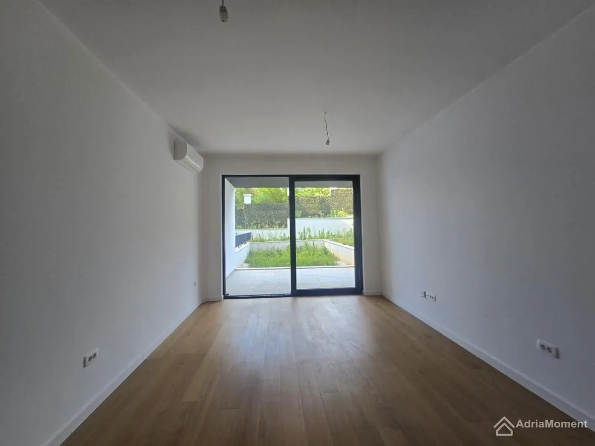 Prodaja, jednosoban stan, 55m², Bečići, Budva