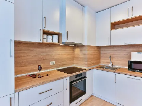 Rent, two bedroom apartment, 75m², Centar, Budva - image 8