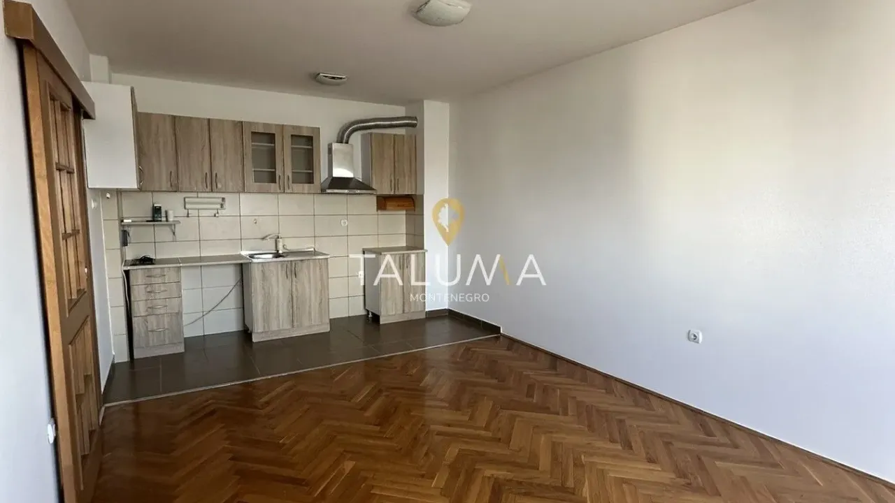 Rent, two bedroom apartment, 64m², Stari Aerodrom, Podgorica