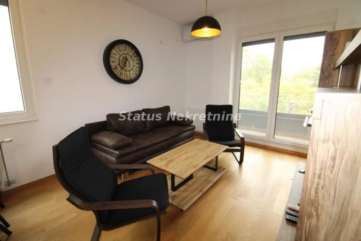 Izdavanje, trosoban stan, 63m², Telep, Novi Sad Sve Podlokacije