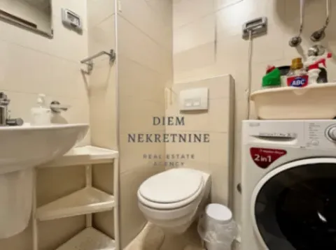 Izdavanje, jednosoban stan, 55m², City Kvart, Podgorica - image 5