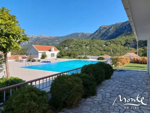 Sale, house, 159m², Sveti Stefan, Budva - image 6