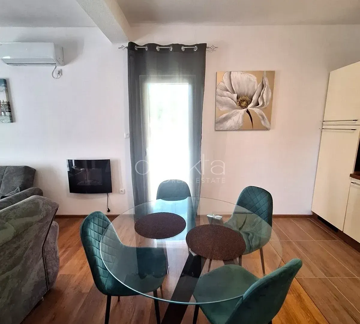 Rent, apartment, 70m², Tivat, Crna Gora