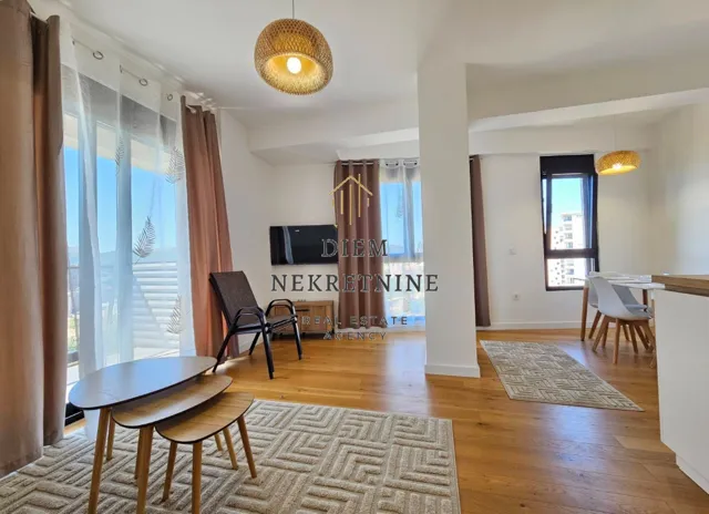 Rent, one bedroom apartment, 50m², Centar, Bar