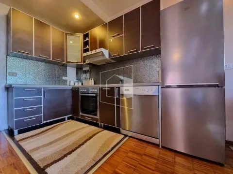 Rent, one bedroom apartment, 72m², Vezirov Most, Podgorica - image 3