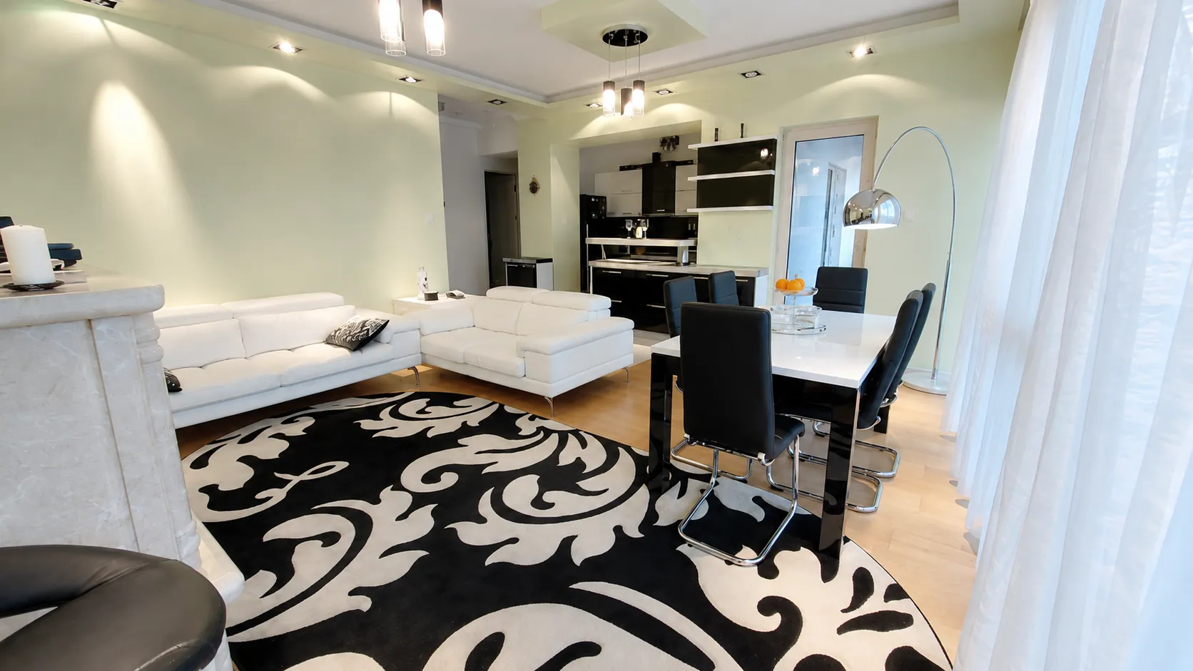 Prodaja, dvosoban stan, 85m², Tre Canne, Budva