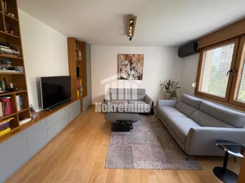 Prodaja, trosoban stan, 74m², Stari Grad, Beograd - image 2