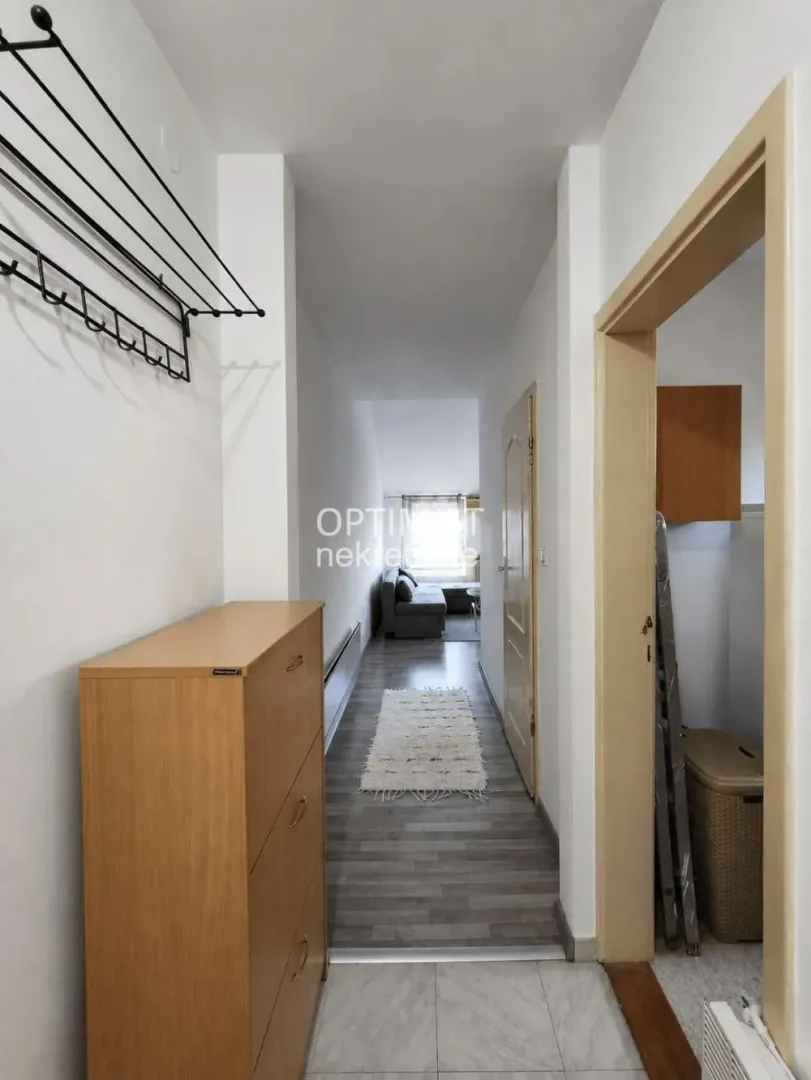 Prodaja, jednosoban stan, 33m², Labudovo Brdo, Beograd