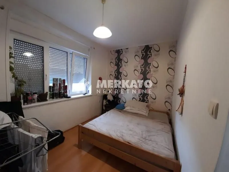 Prodaja, kuća, 242m², Gradnulica, Zrenjanin