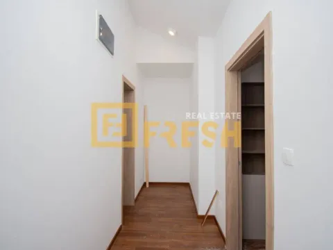 Izdavanje, trosoban stan, 90m², Master Kvart, Podgorica - image 22