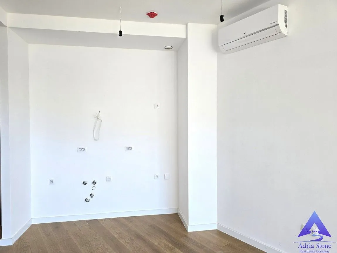 Sale, one bedroom apartment, 60m², Bečići, Budva