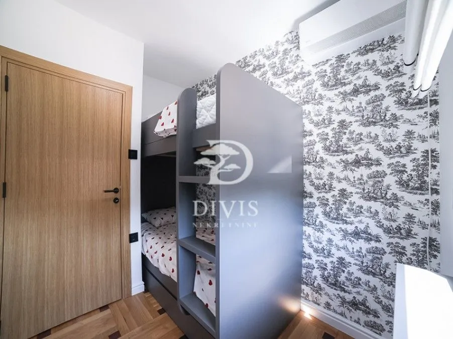 Prodaja, kuća, 210m², Grocka (mesto), Grocka
