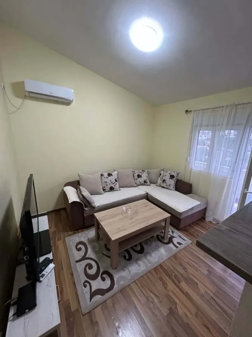 Rent, one bedroom apartment, 37m², Drač, Podgorica