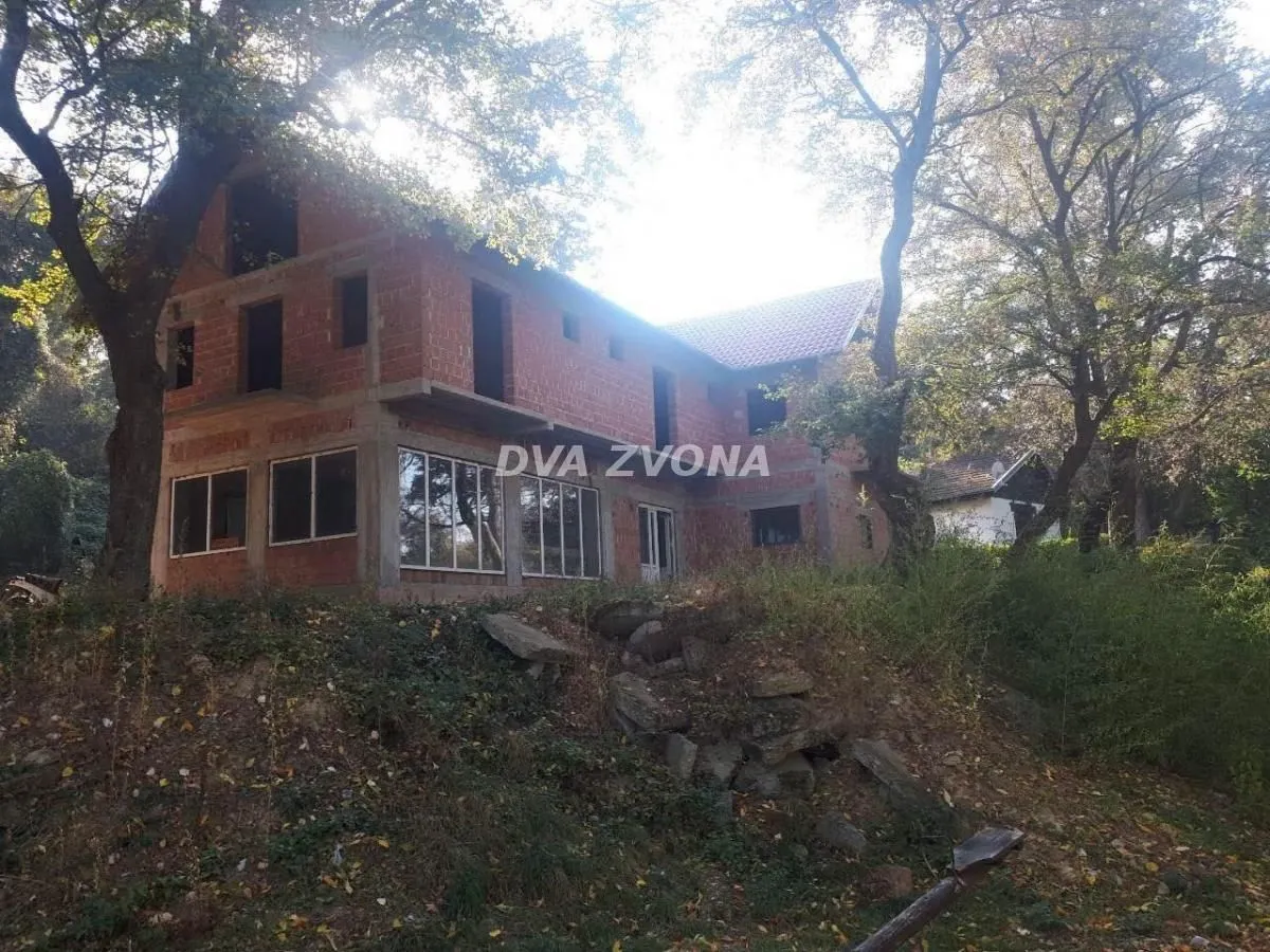 Prodaja, ugostiteljski objekat, 450m², Čortanovci, Inđija