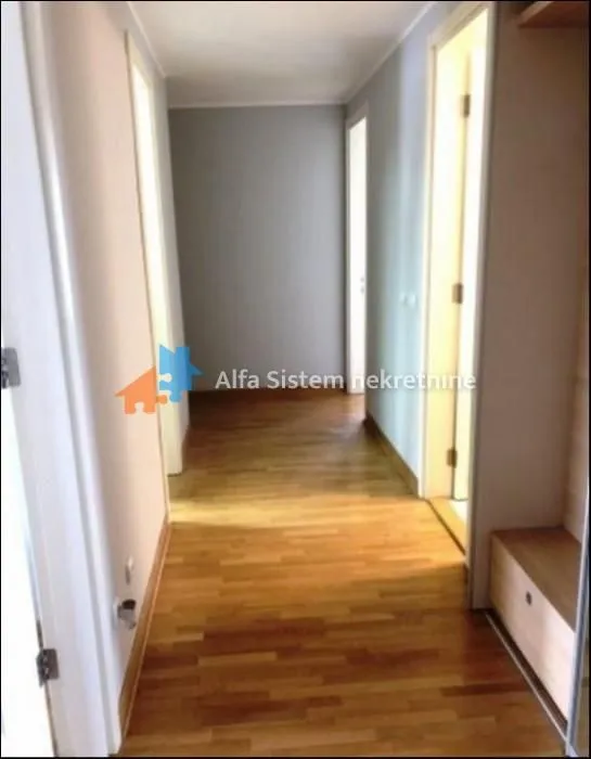 Rent, four bedroom apartment, 105m², Novi Beograd Blok 67, Novi Beograd Sve Podlokacije