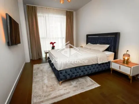 Izdavanje, trosoban stan, 120m², Savski Venac, Beograd - image 5