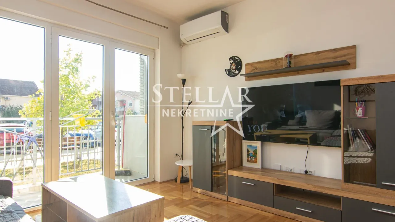 Izdavanje, jednosoban stan, 50m², Stari Aerodrom, Podgorica